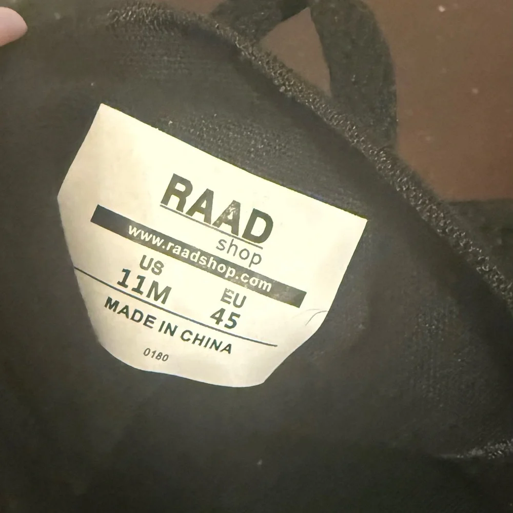 🖤 NEW! Men’s Black Canvas Sneakers – Men’s Size 11 - RAAD SHOP